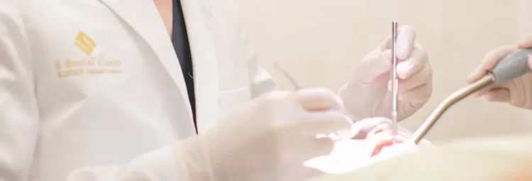 エス歯科で調整をしている様子